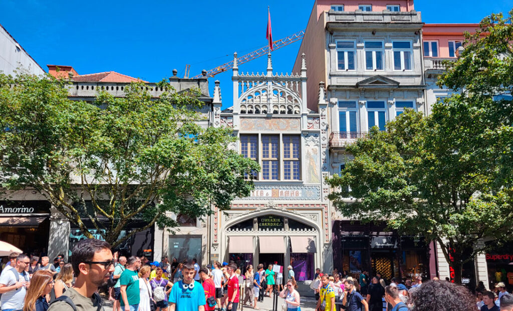librería lello en oporto que inspiró harry potter